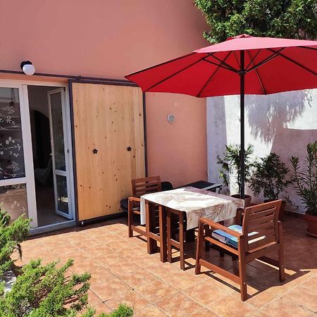 Apartmani Iris I Ana Crikvenica Exterior photo